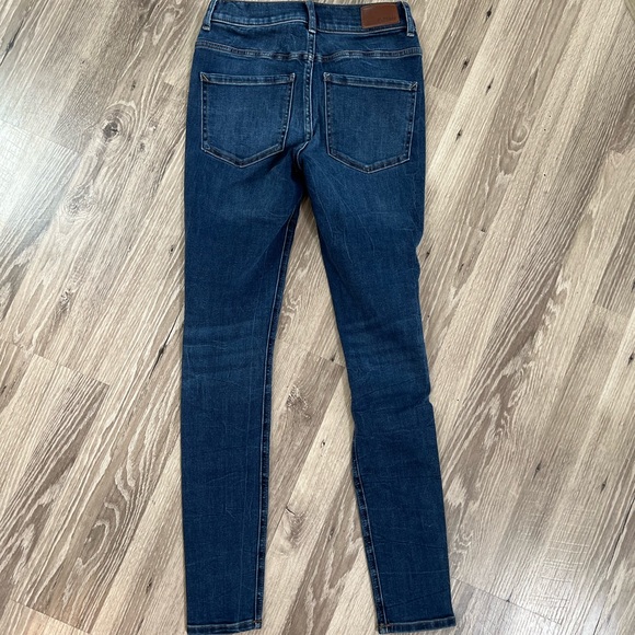Express High Rise Jeans - Picture 3 of 5